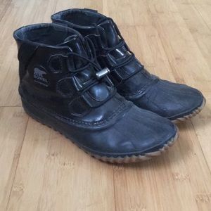Sorel Out N About Glow Boots
